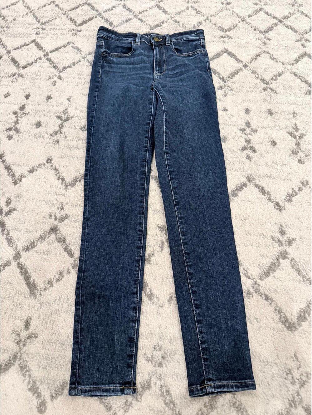American Eagle Super High-Rise Jegging – Dark Wash Stretch Denim